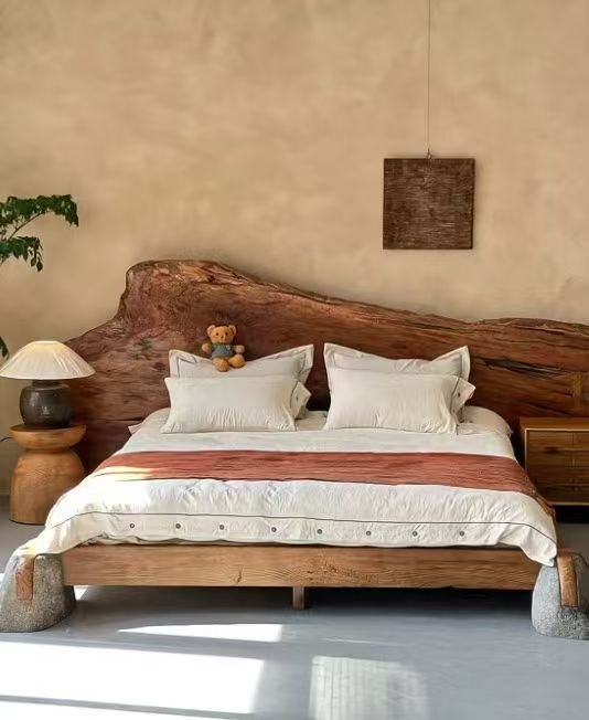solid wood & wood bed